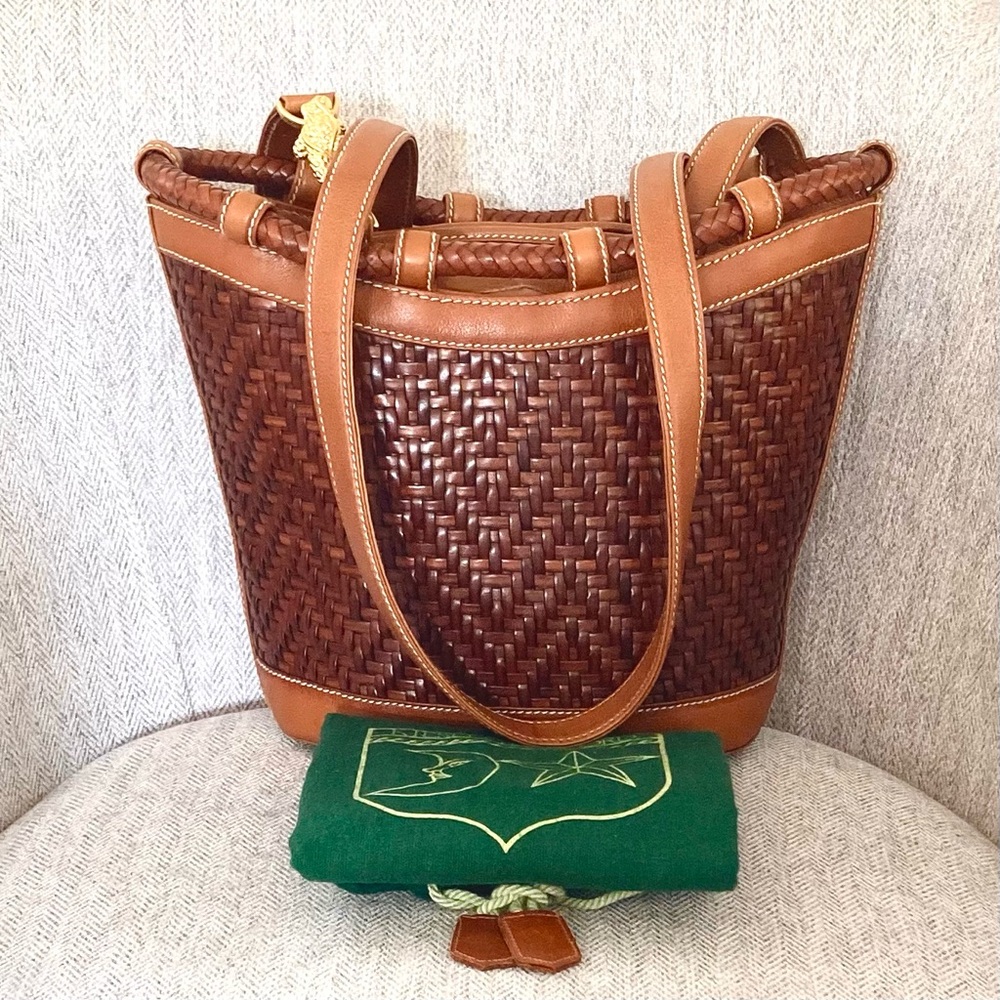 Woven Brown Leather Shoulder Bag - Classic Tote Style